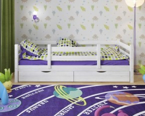 Детская кровать из массива березы Соня-5 (Белый/Лак) в Пойковском - poikovskii.ok-mebel.com | фото 1