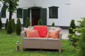 Диван пластиковый Корфу (Corfu love seat) капучино - песок в Пойковском - poikovskii.ok-mebel.com | фото 3