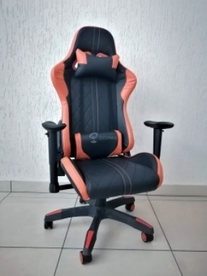 Кресло геймерское Barneo K-52 (черная экокожа оранжевые вставки) в Пойковском - poikovskii.ok-mebel.com | фото