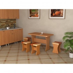 Кухонный стол и 4 табурета Титул в Пойковском - poikovskii.ok-mebel.com | фото 1