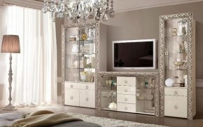 Витрина 2-ств. для посуды  Тиффани Premium слоновая кость/серебро (ТФВ3-2С(П) в Пойковском - poikovskii.ok-mebel.com | фото 2